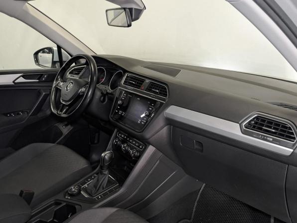 Volkswagen Tiguan II с пробегом 2020 года, цена 2 690 000 рублей, 68449 км, внедорожник, Автокод Объявления