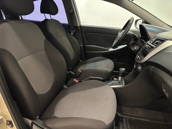 Hyundai Solaris I с пробегом 2013 года, цена 730 000 рублей, 111125 км, седан, Автокод Объявления