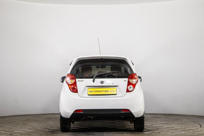 Ravon R2 с пробегом 2016 года, цена 699 000 рублей, 104233 км, хэтчбек, Автокод Объявления