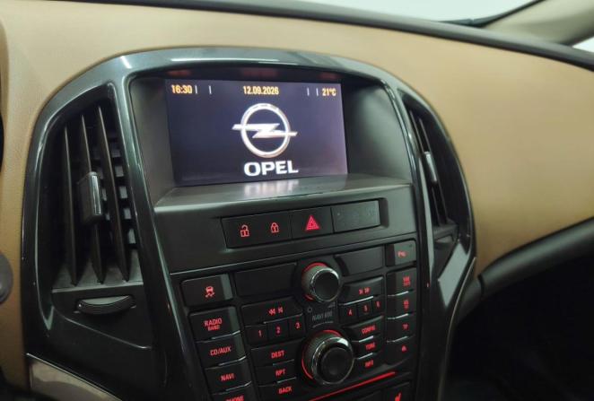 Opel Astra J Рестайлинг с пробегом 2013 года, цена 700 000 рублей, 159944 км, хэтчбек, Автокод Объявления