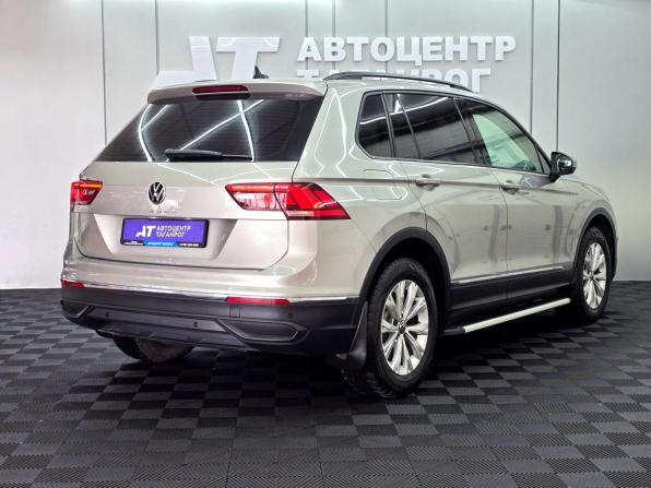 Volkswagen Tiguan II Рестайлинг с пробегом 2021 года, цена 2 799 000 рублей, 107500 км, внедорожник, Автокод Объявления