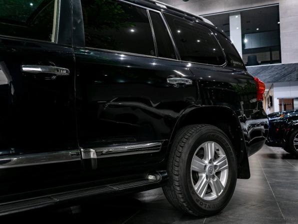 Toyota Land Cruiser 200 Series Рестайлинг 1 с пробегом 2014 года, цена 5 279 900 рублей, 180045 км, внедорожник, Автокод Объявления