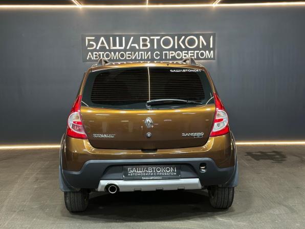 Renault Sandero I с пробегом 2013 года, цена 575 000 рублей, 210285 км, хэтчбек, Автокод Объявления