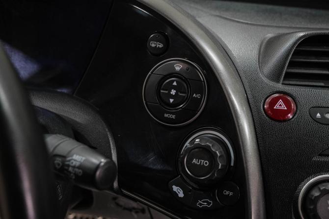 Honda Civic VIII с пробегом 2007 года, цена 679 000 рублей, 257000 км, хэтчбек, Автокод Объявления