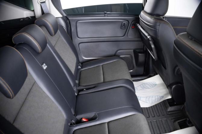 Honda Freed II Рестайлинг с пробегом 2022 года, цена 2 449 000 рублей, 42563 км, компактвэн, Автокод Объявления