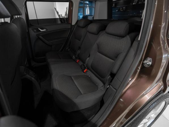Skoda Yeti I Рестайлинг с пробегом 2014 года, цена 1 420 000 рублей, 138075 км, внедорожник, Автокод Объявления