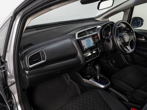 Honda Fit III с пробегом 2014 года, цена 950 000 рублей, 151838 км, хэтчбек, Автокод Объявления