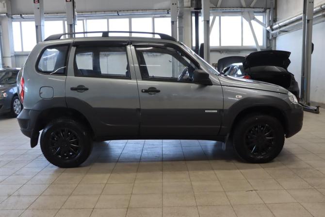 Chevrolet Niva I Рестайлинг с пробегом 2015 года, цена 549 990 рублей, 79446 км, внедорожник, Автокод Объявления