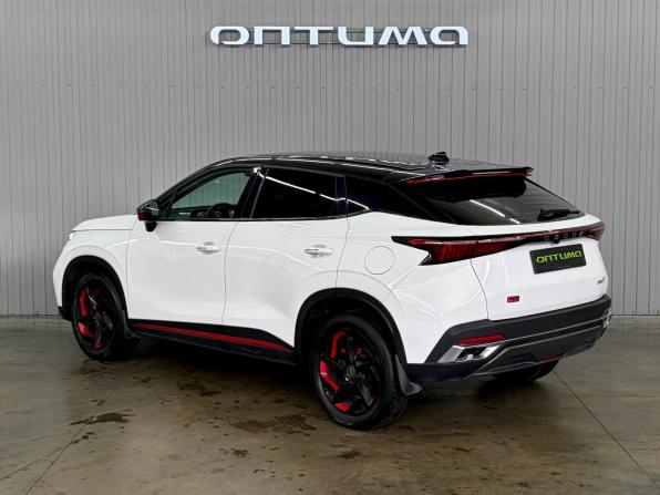 Omoda C5 I с пробегом 2023 года, цена 1 787 000 рублей, 40000 км, внедорожник, Автокод Объявления
