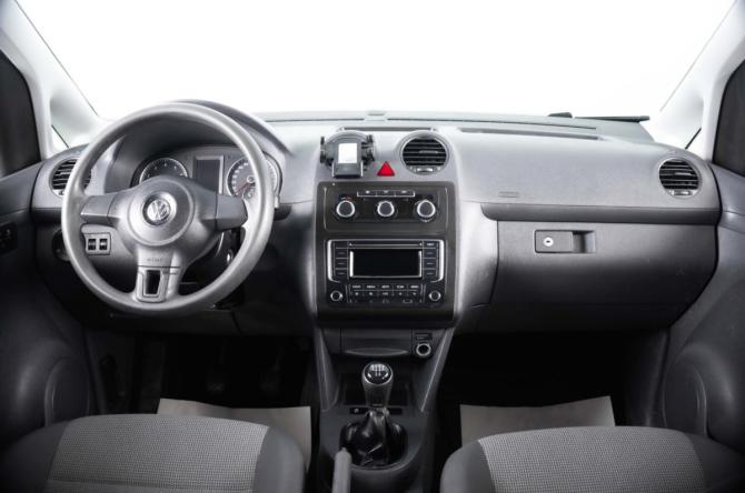 Volkswagen Caddy III Рестайлинг с пробегом 2012 года, цена 679 000 рублей, 329560 км, компактвэн, Автокод Объявления