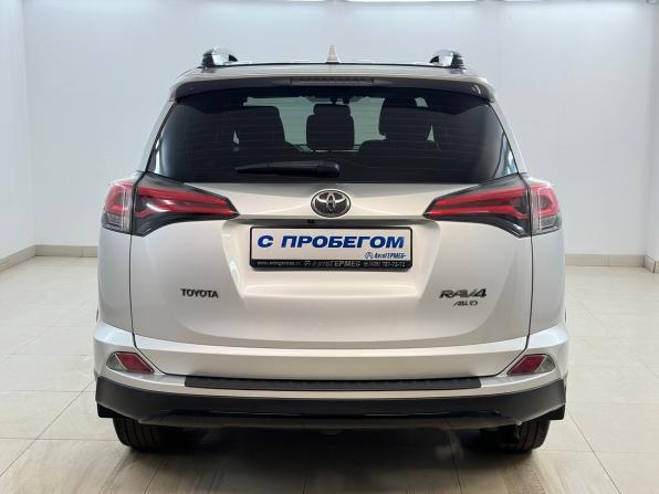 Toyota RAV4 IV (XA40) Рестайлинг с пробегом 2018 года, цена 2 490 000 рублей, 114395 км, внедорожник, Автокод Объявления