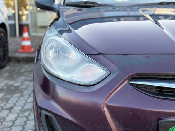 Hyundai Solaris I с пробегом 2012 года, цена 644 000 рублей, 296337 км, седан, Автокод Объявления