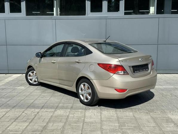 Hyundai Solaris I с пробегом 2011 года, цена 630 000 рублей, 211975 км, седан, Автокод Объявления