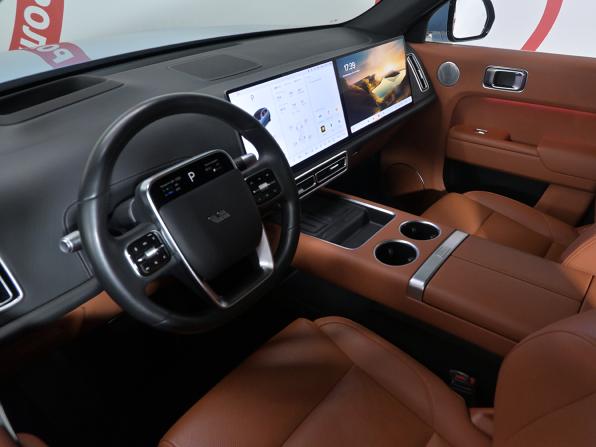 Li Auto (Lixiang) L7 I Рестайлинг с пробегом 2024 года, цена 6 840 000 рублей, 37000 км, внедорожник, Автокод Объявления