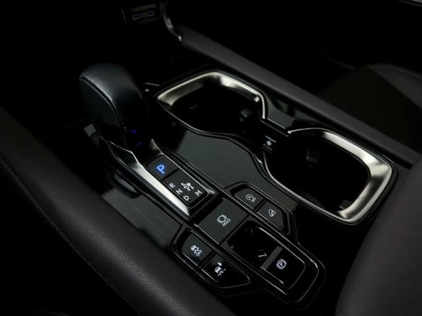 Lexus RX V с пробегом 2023 года, цена 10 100 000 рублей, 46164 км, внедорожник, Автокод Объявления