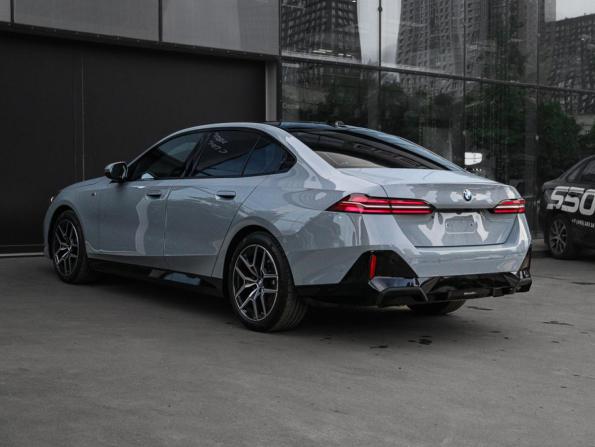 BMW 5 серии VIII (G60/G61/G68) с пробегом 2024 года, цена 6 650 000 рублей, 18349 км, седан, Автокод Объявления
