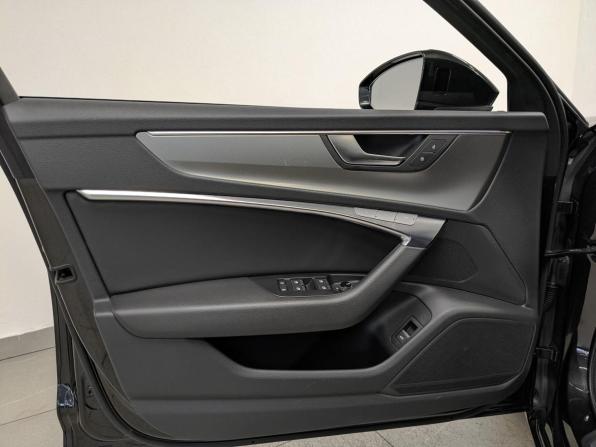 Audi A6 V (C8) с пробегом 2021 года, цена 3 650 000 рублей, 105387 км, седан, Автокод Объявления