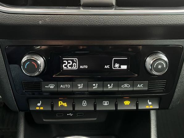 Skoda Rapid II с пробегом 2022 года, цена 1 650 000 рублей, 149103 км, лифтбек, Автокод Объявления