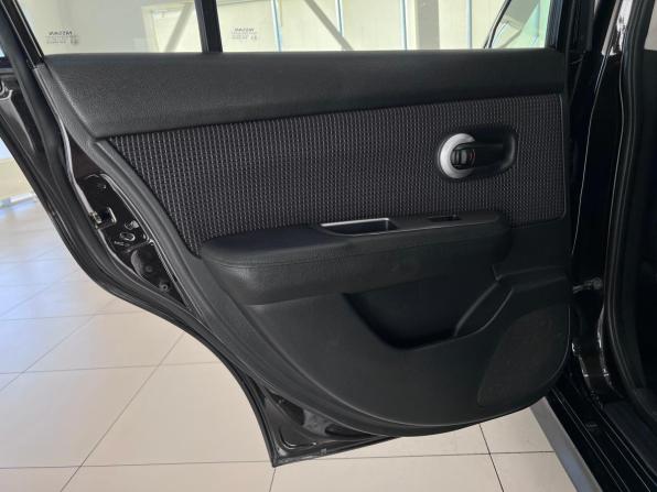 Nissan Tiida I Рестайлинг с пробегом 2012 года, цена 950 000 рублей, 141203 км, хэтчбек, Автокод Объявления