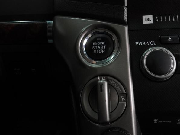 Toyota Land Cruiser 200 Series с пробегом 2011 года, цена 2 847 030 рублей, 298937 км, внедорожник, Автокод Объявления