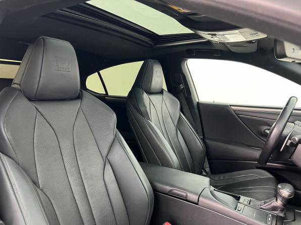 Lexus ES VII с пробегом 2020 года, цена 3 750 000 рублей, 135227 км, седан, Автокод Объявления