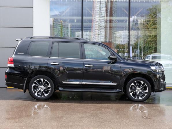 Toyota Land Cruiser 200 Series Рестайлинг 2 с пробегом 2020 года, цена 8 149 000 рублей, 124928 км, внедорожник, Автокод Объявления