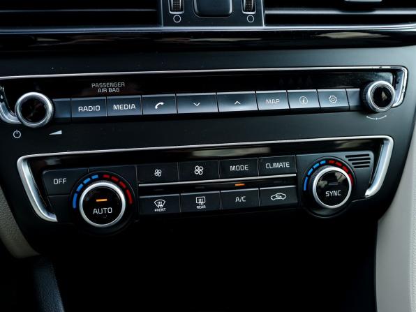 Kia Optima IV с пробегом 2017 года, цена 1 749 000 рублей, 174908 км, седан, Автокод Объявления