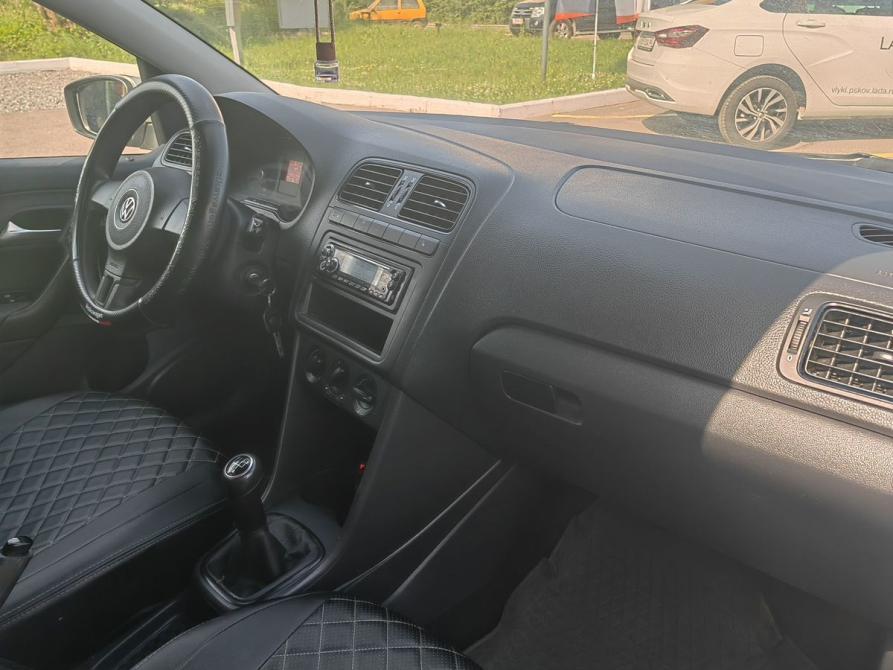 Volkswagen Polo V Великие Луки  - изображение 11