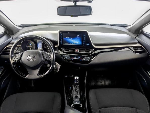 Toyota C-HR I с пробегом 2018 года, цена 1 970 000 рублей, 156834 км, внедорожник, Автокод Объявления
