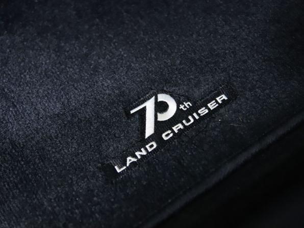 Toyota Land Cruiser 300 Series с пробегом 2021 года, цена 10 990 000 рублей, 112226 км, внедорожник, Автокод Объявления