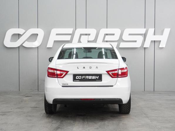 Lada (ВАЗ) Vesta I с пробегом 2019 года, цена 949 000 рублей, 99471 км, седан, Автокод Объявления