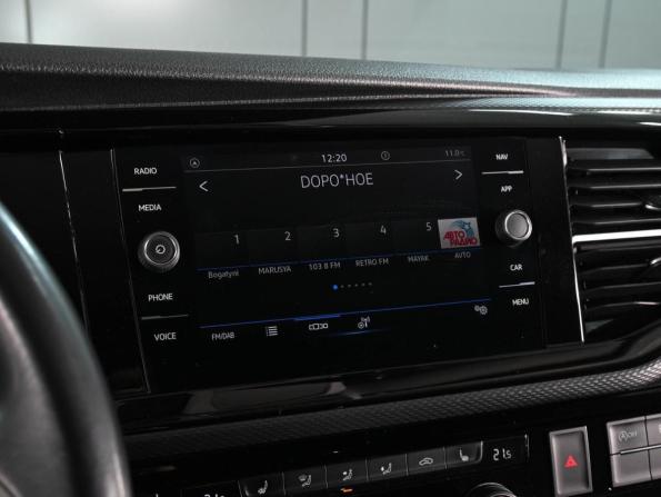 Volkswagen Multivan T6 Рестайлинг с пробегом 2021 года, цена 6 549 000 рублей, 105625 км, минивэн, Автокод Объявления