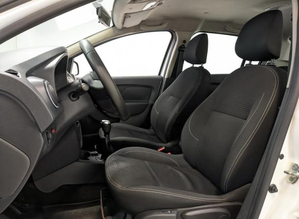 Renault Logan II Рестайлинг с пробегом 2022 года, цена 900 000 рублей, 148756 км, седан, Автокод Объявления