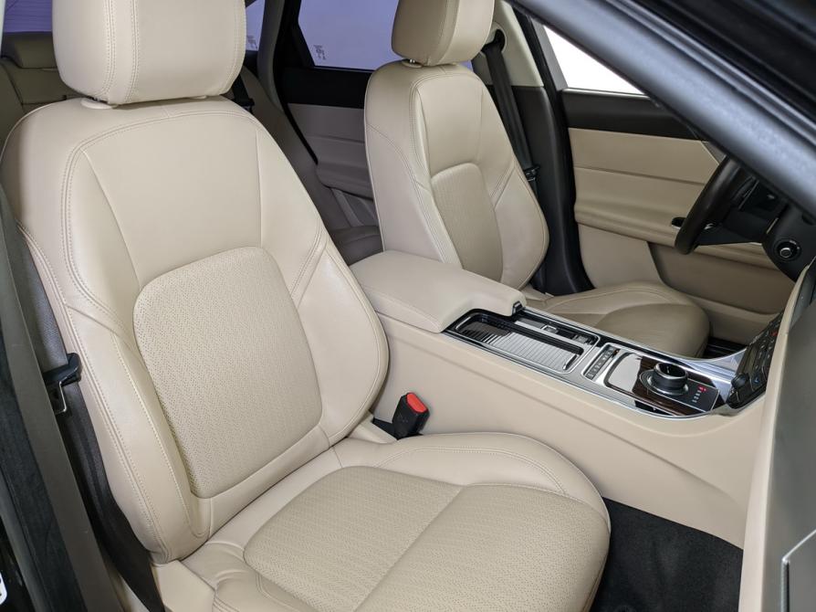 Jaguar XF II Москва  - изображение 24