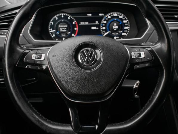 Volkswagen Tiguan II с пробегом 2018 года, цена 1 800 000 рублей, 135752 км, внедорожник, Автокод Объявления