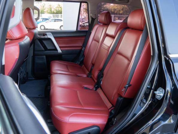 Toyota Land Cruiser Prado 150 Series Рестайлинг 2 с пробегом 2018 года, цена 4 369 000 рублей, 91604 км, внедорожник, Автокод Объявления