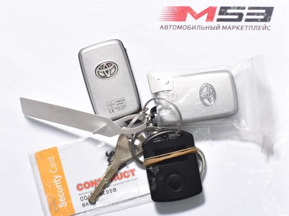 Toyota Land Cruiser 200 Series Рестайлинг 1 с пробегом 2012 года, цена 3 349 995 рублей, 347047 км, внедорожник, Автокод Объявления