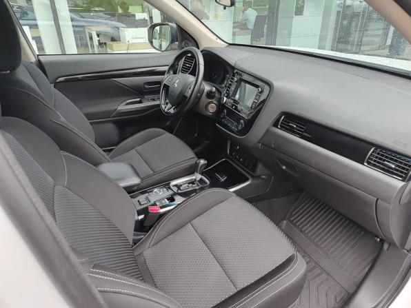 Mitsubishi Outlander III Рестайлинг 3 с пробегом 2018 года, цена 2 095 000 рублей, 132583 км, внедорожник, Автокод Объявления