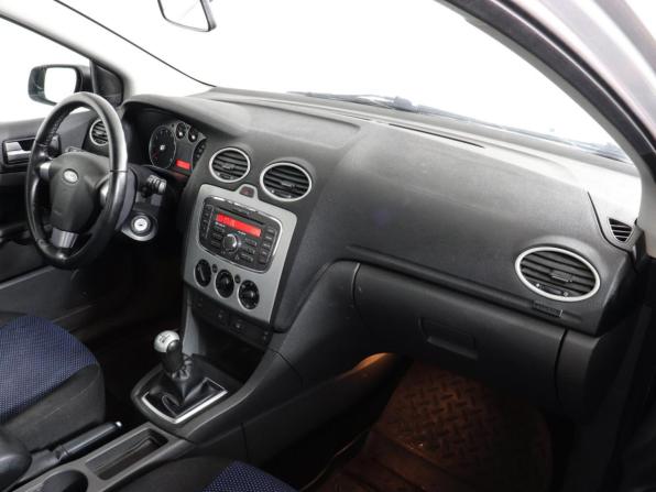 Ford Focus II Рестайлинг с пробегом 2008 года, цена 640 000 рублей, 172286 км, седан, Автокод Объявления