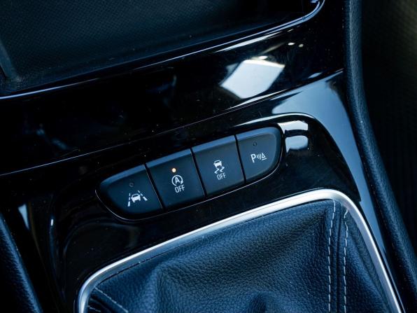 Opel Astra K с пробегом 2019 года, цена 1 299 000 рублей, 203680 км, универсал, Автокод Объявления
