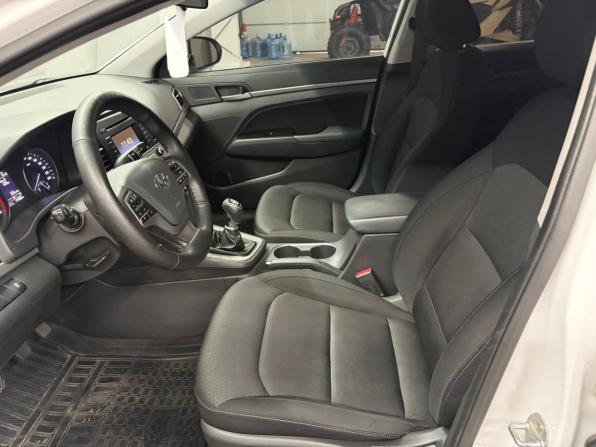 Hyundai Elantra VI (AD) с пробегом 2017 года, цена 1 297 000 рублей, 174986 км, седан, Автокод Объявления