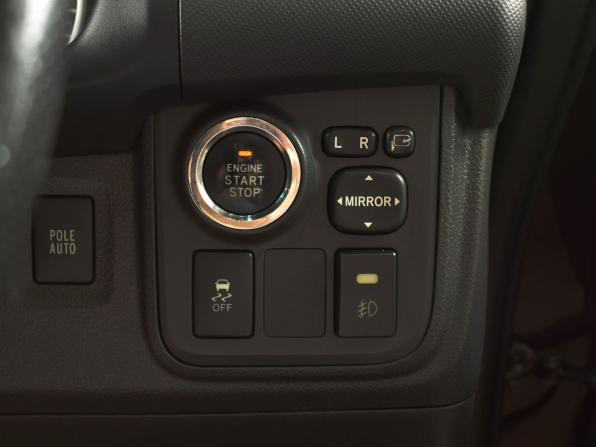 Toyota Wish II с пробегом 2010 года, цена 1 086 999 рублей, 164942 км, минивэн, Автокод Объявления