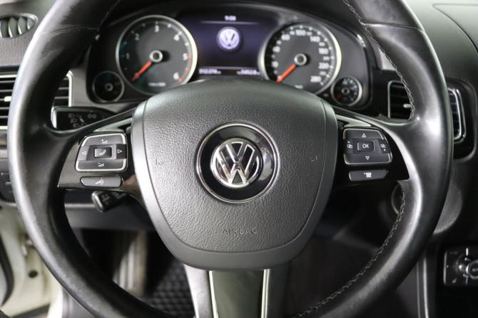 Volkswagen Touareg II с пробегом 2011 года, цена 1 799 990 рублей, 312026 км, внедорожник, Автокод Объявления