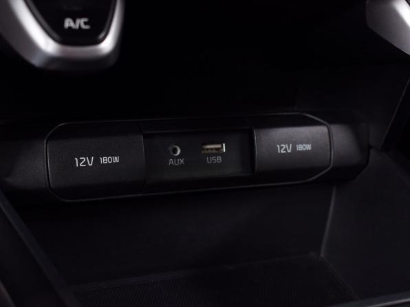 Kia Rio IV с пробегом 2018 года, цена 1 279 995 рублей, 112188 км, хэтчбек, Автокод Объявления