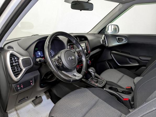 Kia Soul III с пробегом 2021 года, цена 2 200 000 рублей, 70331 км, хэтчбек, Автокод Объявления