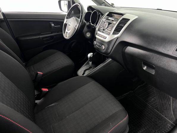 Kia Venga I Рестайлинг с пробегом 2015 года, цена 1 230 000 рублей, 197000 км, компактвэн, Автокод Объявления