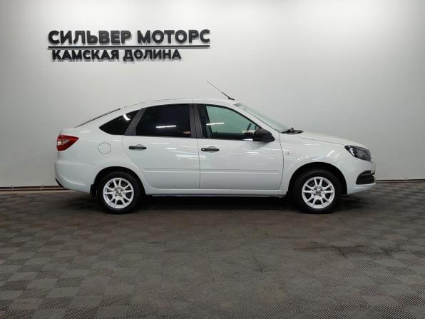 Lada (ВАЗ) Granta I Рестайлинг с пробегом 2021 года, цена 685 000 рублей, 64000 км, хэтчбек, Автокод Объявления
