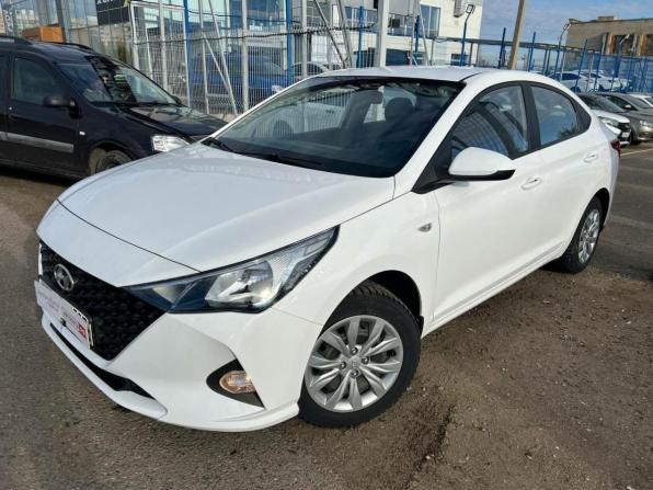 Hyundai Solaris II Рестайлинг с пробегом 2022 года, цена 1 655 589 рублей, 88001 км, седан, Автокод Объявления
