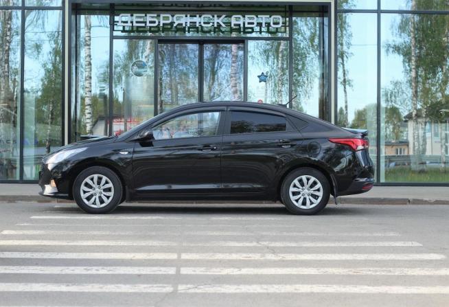 Hyundai Solaris II Рестайлинг с пробегом 2021 года, цена 1 895 000 рублей, 52097 км, седан, Автокод Объявления