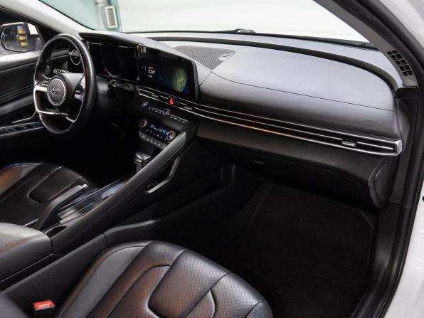 Hyundai Avante VII с пробегом 2021 года, цена 1 999 000 рублей, 135449 км, седан, Автокод Объявления